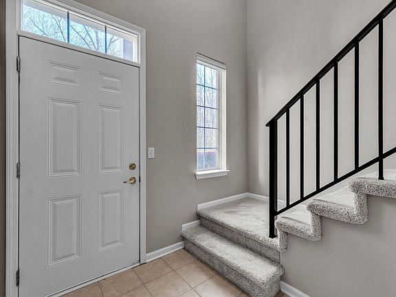 4th image of 16038 Morningside