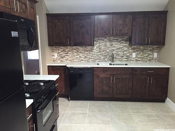 4th image of 939 E Lorraine Ave