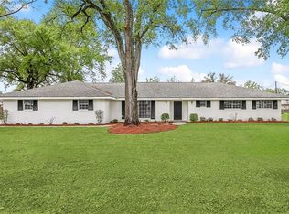 320 River Oaks Dr, Luling, LA 70070