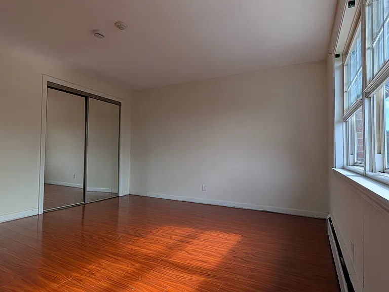 8 Tara Dr #10 — Photo 5