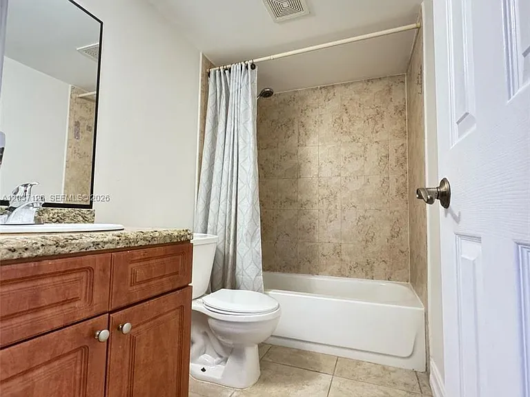 1300 Moffett St #214 — Photo 10