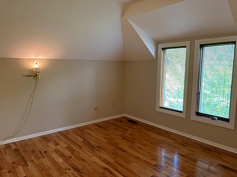 5990 Kirkwall Ct W — Photo 31