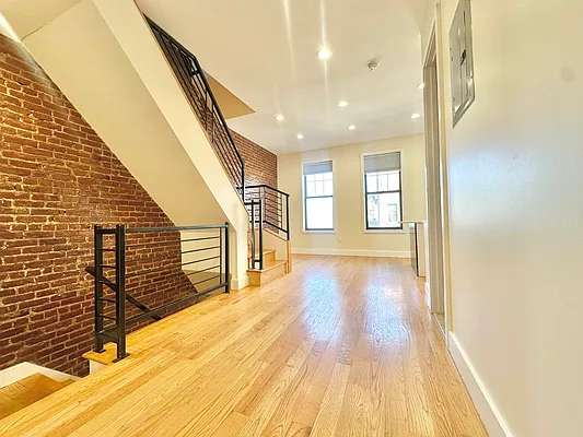 Rented by Doorway NYC, LLC | media 2