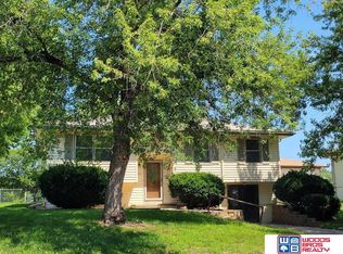 400 S 10th St, Beatrice, NE 68310