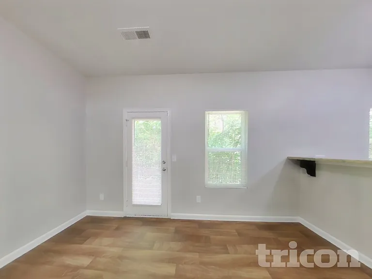 2214 Turtle Point Rd — Photo 5