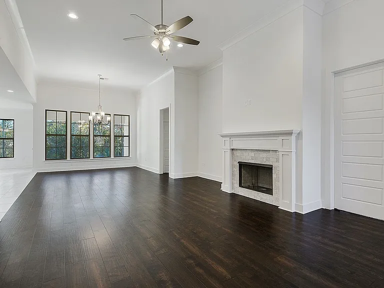 39419 Waycross Ave — Photo 4