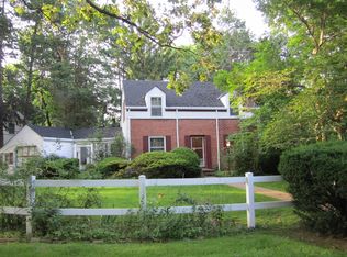 19 Bayberry Rdg, Roslyn, NY 11576