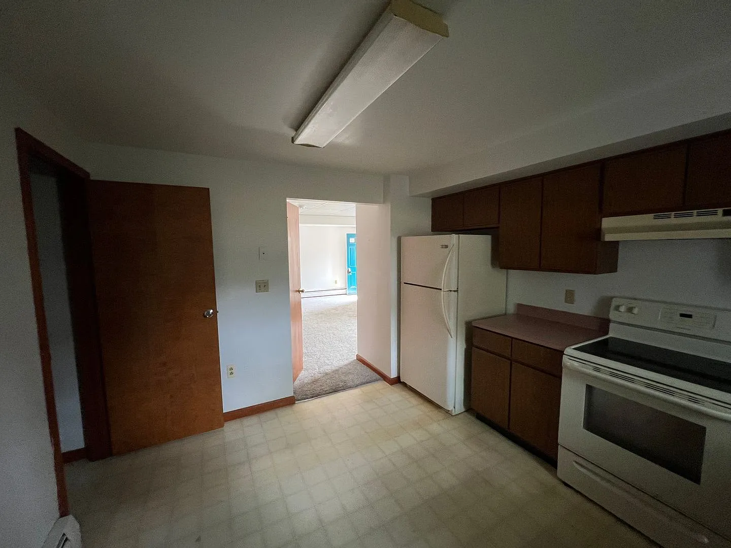 301 East Elm Street — Photo 4
