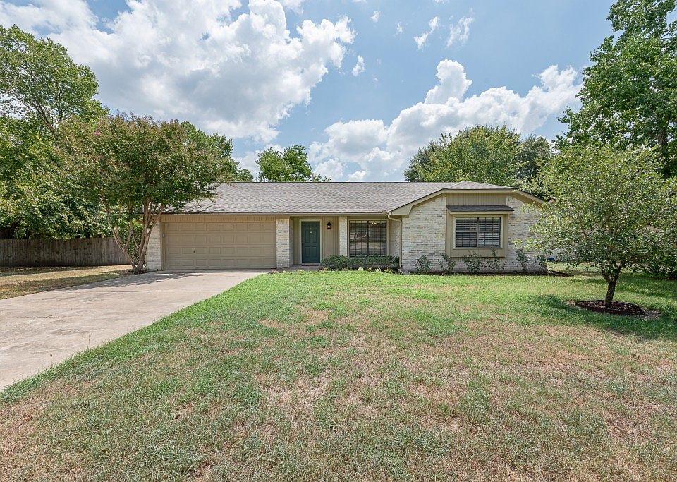 1st image of 3701 Valley Oaks Dr