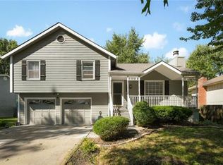 10420 N Forest Ave, Kansas City, MO 64155