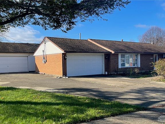2nd image of 2976 Westcott Dr