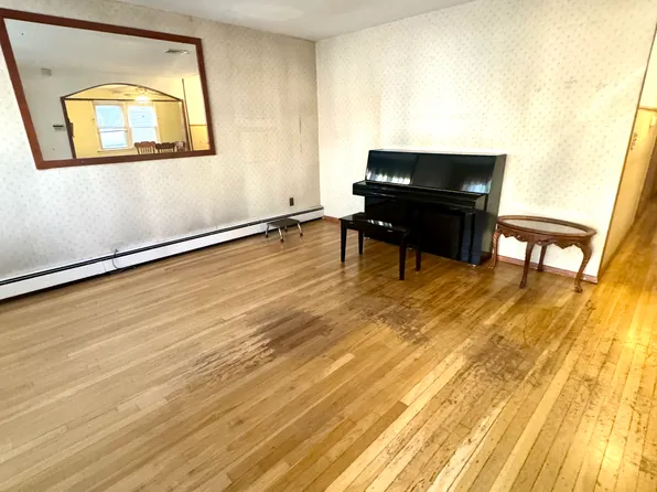 49 Terrace Avenue image 3 of 15