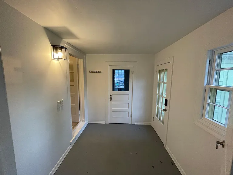 1541 S Kickapoo Ave — Photo 26