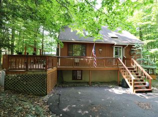 1141 Mustang Rd, Lake Ariel, PA 18436