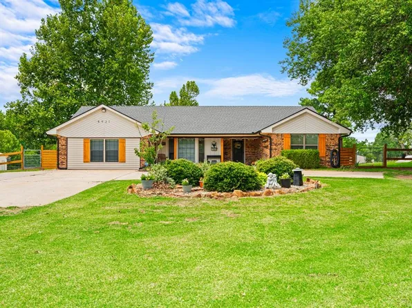 8921 Bobwhite Rd, Yukon, OK 73099