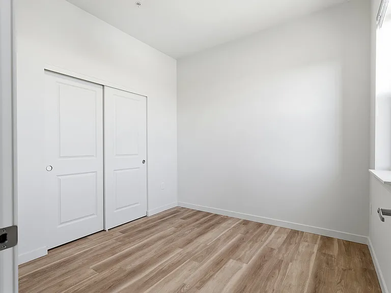 Evergreen Peak Apartments — Photo 29