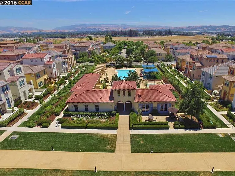 Montage Clubhouse and Pool