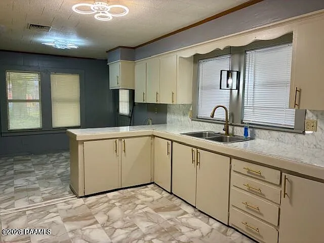144 Lilly St — Photo 3
