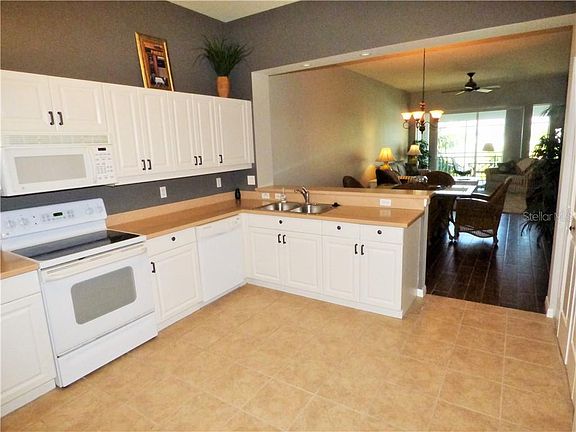 5th image of 5115 Melbourne St Unit A-306