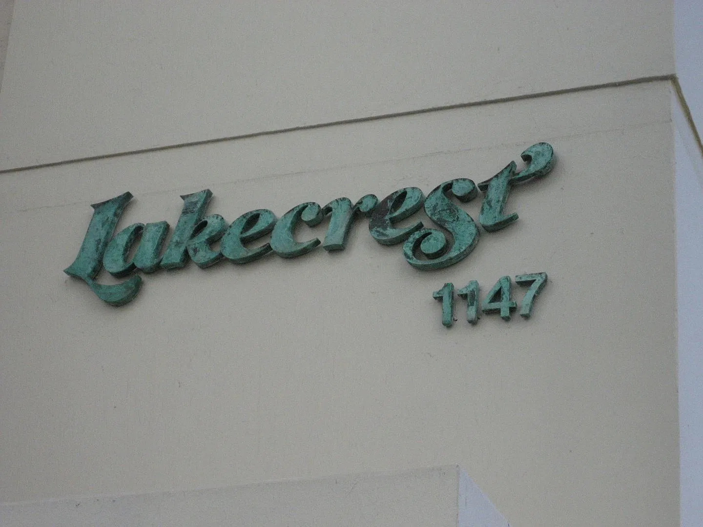 High Desirable 2 Bedroom 2 Bath Corner Unit in LakeCrest, Salt Lake — Photo 4