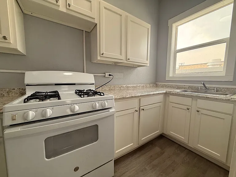 1767 S Broadway (9-Plex) — Photo 29