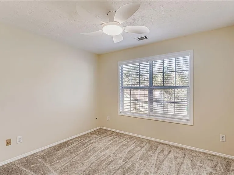 6543 Alford Way — Photo 33