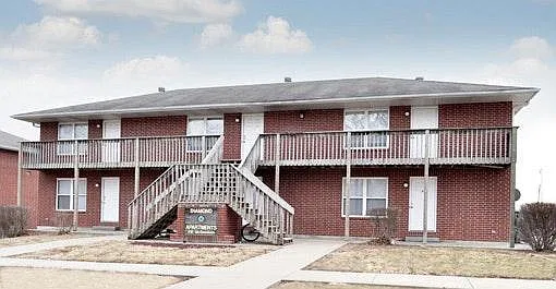 2 bed, 750 sqft, $800 — Photo 3