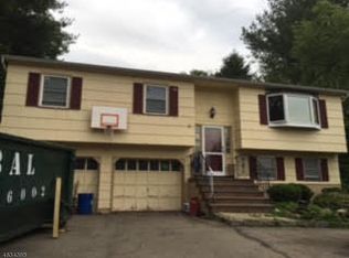 5 Elmwood Dr, Hackettstown, NJ 07840