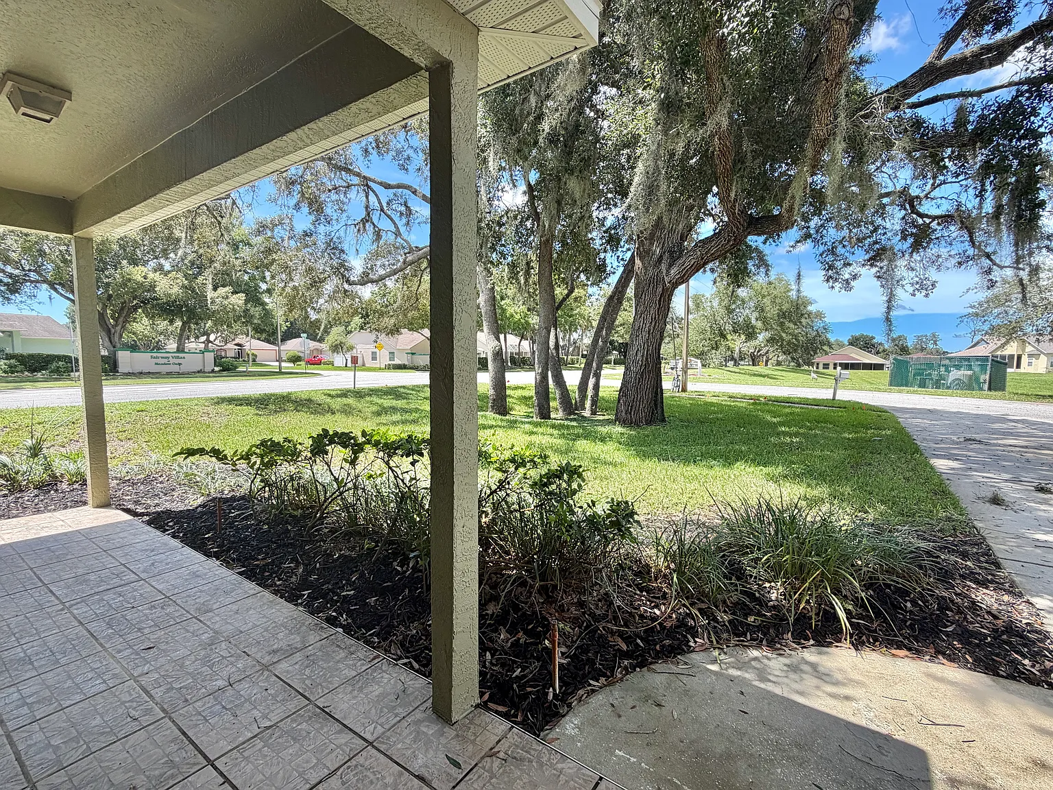 3 bed, 1639 sqft, $2,350 — Photo 3