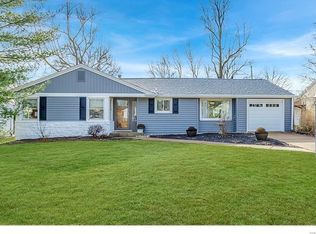 212 Timbercrest Rd, Saint Louis, MO 63122