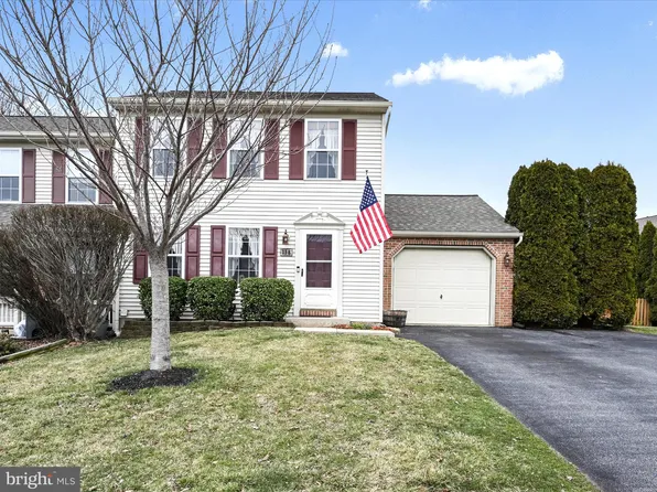 138 Chelmsford Dr, Marietta, PA 17547