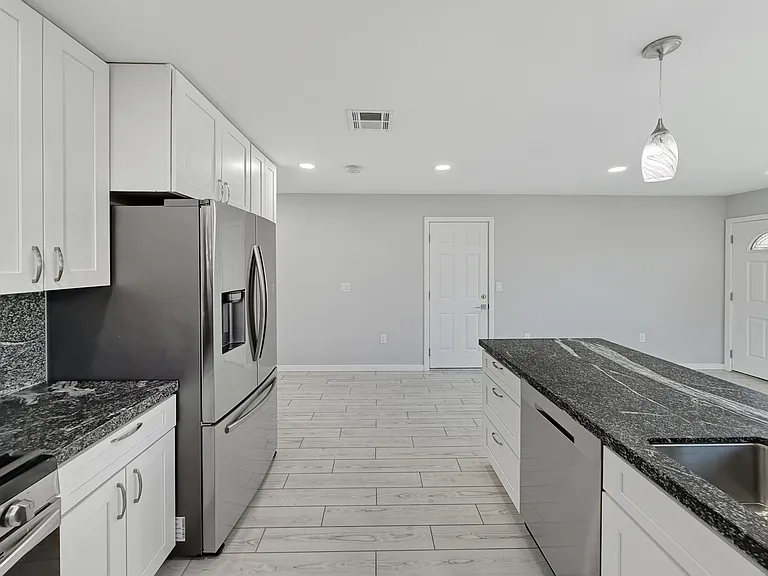 6123 Horton Dr — Photo 7