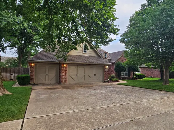 7404 E Forest Ridge Blvd, Broken Arrow, OK 74014