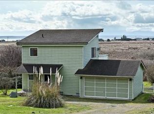 137 Perry Dr, Coupeville, WA 98239