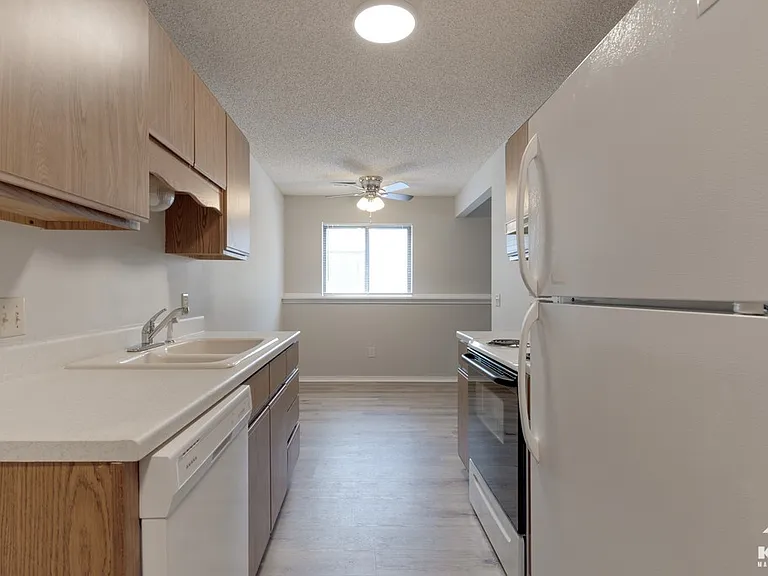 1321 N Sheridan St — Photo 7