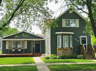 719 W 4th St, Graceville, MN 56240