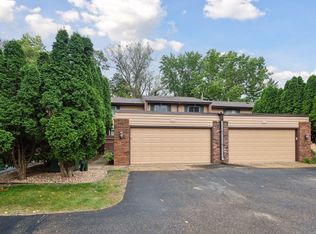 4753 Spring Cir, Minnetonka, MN 55345