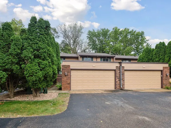4753 Spring Cir, Minnetonka, MN 55345