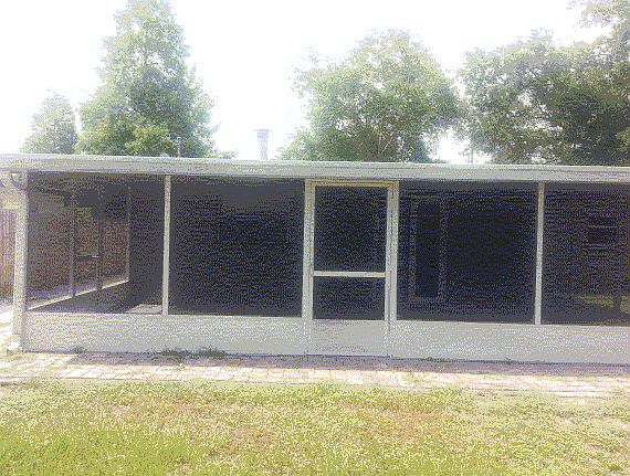2nd image of 8953 90th Ave