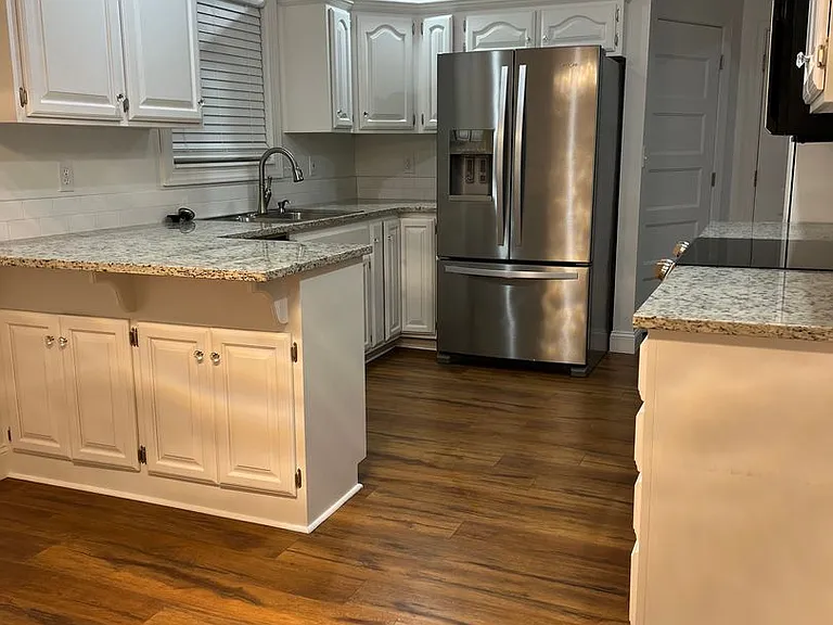 4213 S Mentor Ave — Photo 20