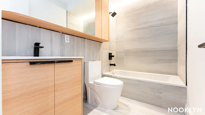 Rented by Nooklyn NYC LLC | media 32