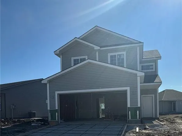 27011 E Cedar Grove Dr, Lake Lotawana, MO 64086