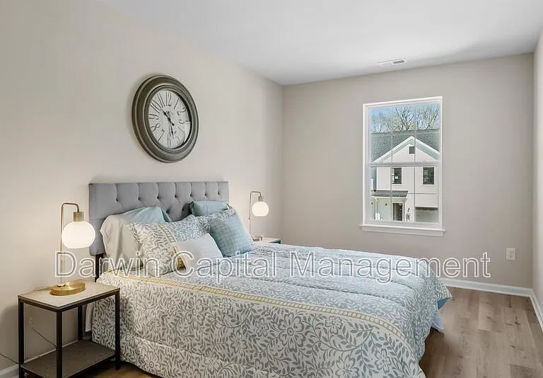 385 N Tuckahoe Rd — Photo 18