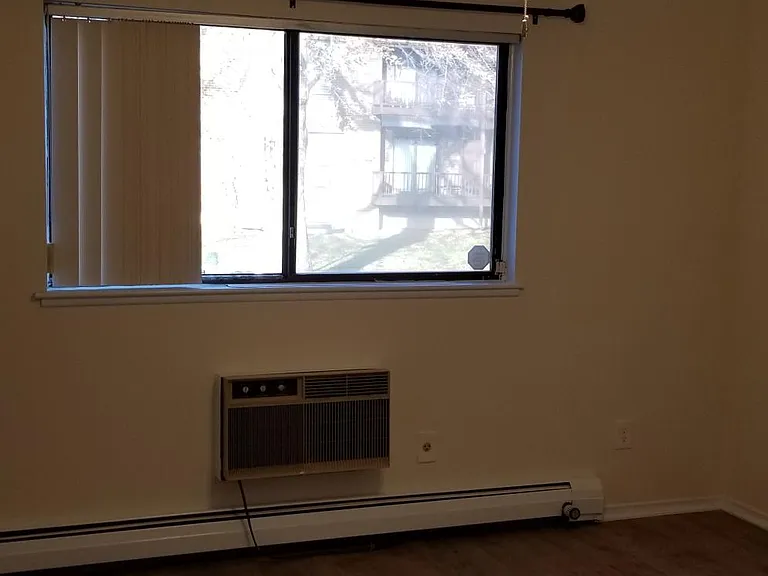 235 Henry Ave #31K — Photo 12
