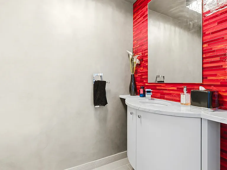 110 Stuart St #27F — Photo 17
