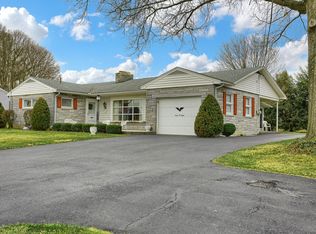 1208 Forge Rd, Carlisle, PA 17013