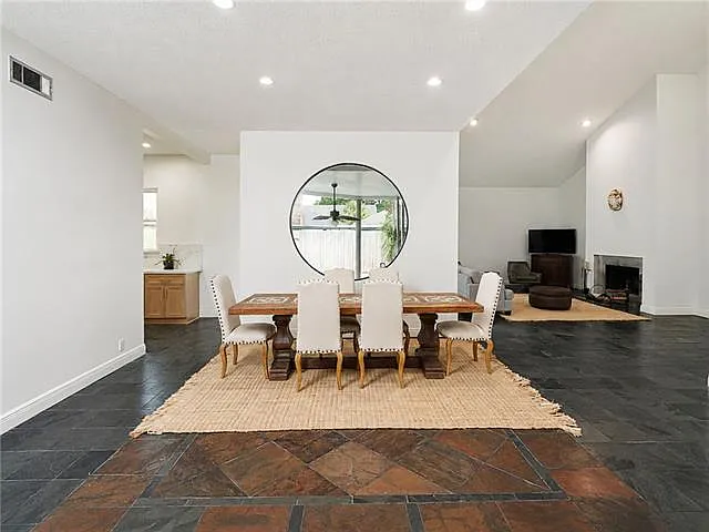 3704 Severn Ave — Photo 6
