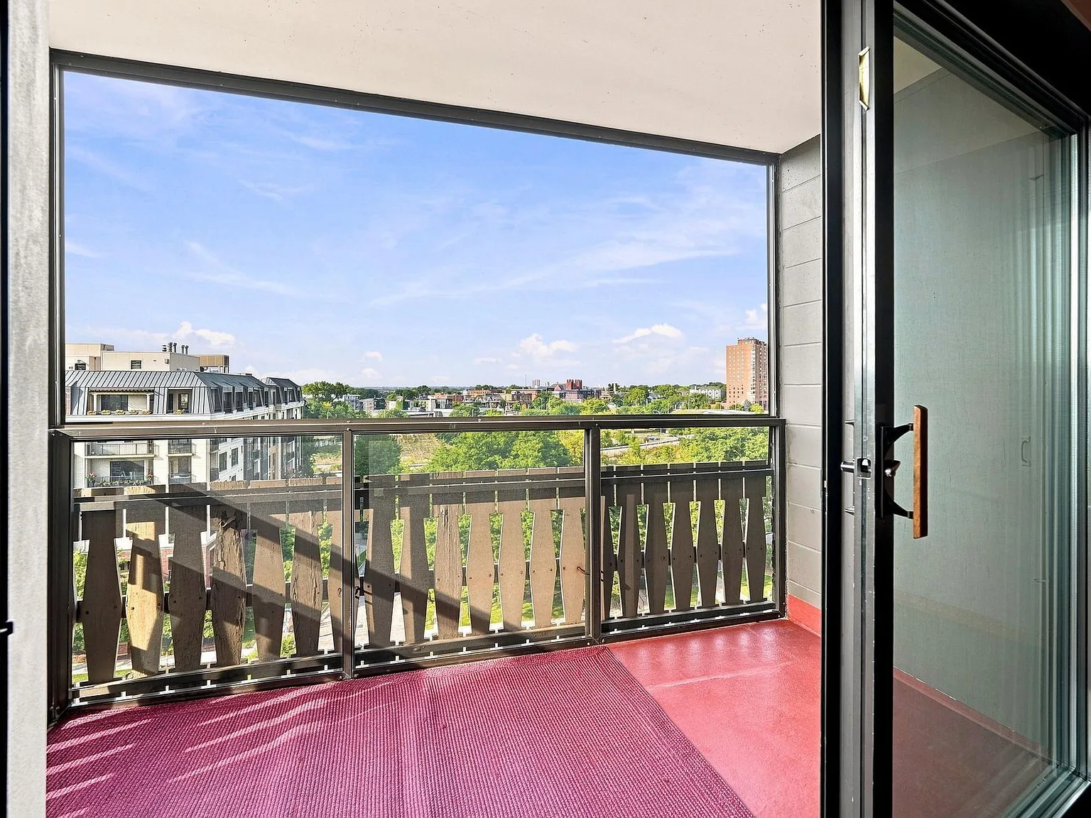 1 bed, 1.0 bath, 739 sqft, $1,695 — Photo 4