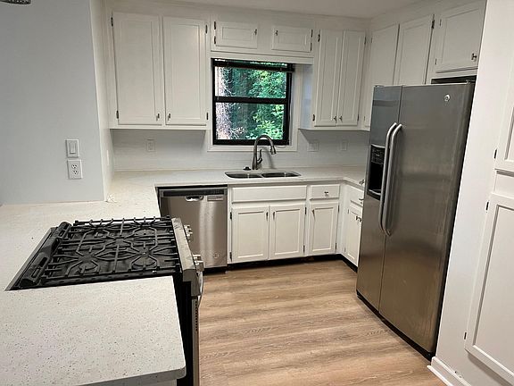 2nd image of 2590 Indian Lake Dr