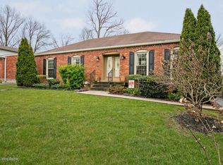 8928 La Costa Rd, Jeffersontown, KY 40299